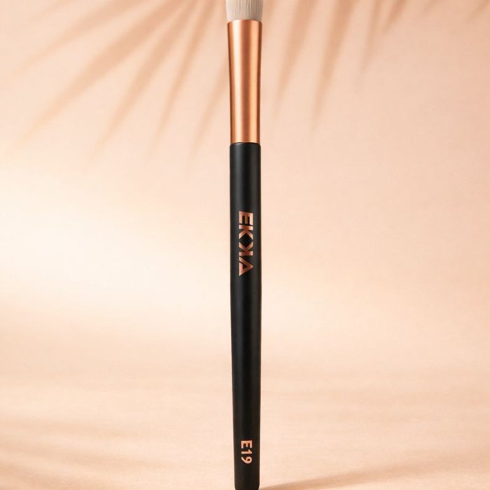 გლითერის ფუნჯი თვალისთვის